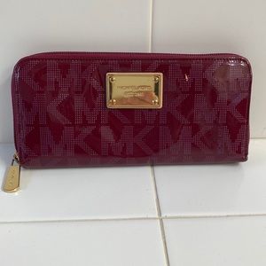 COPY - Michael Kors wallet